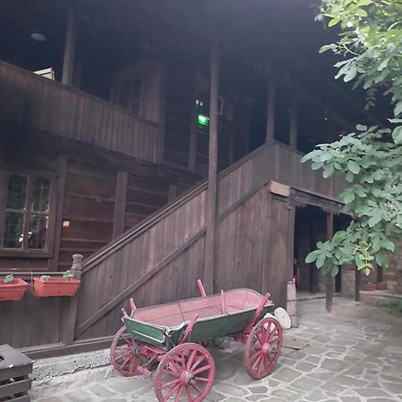 Guest Houses "Zlatna Oresha - Complex" Zheravna Exterior foto